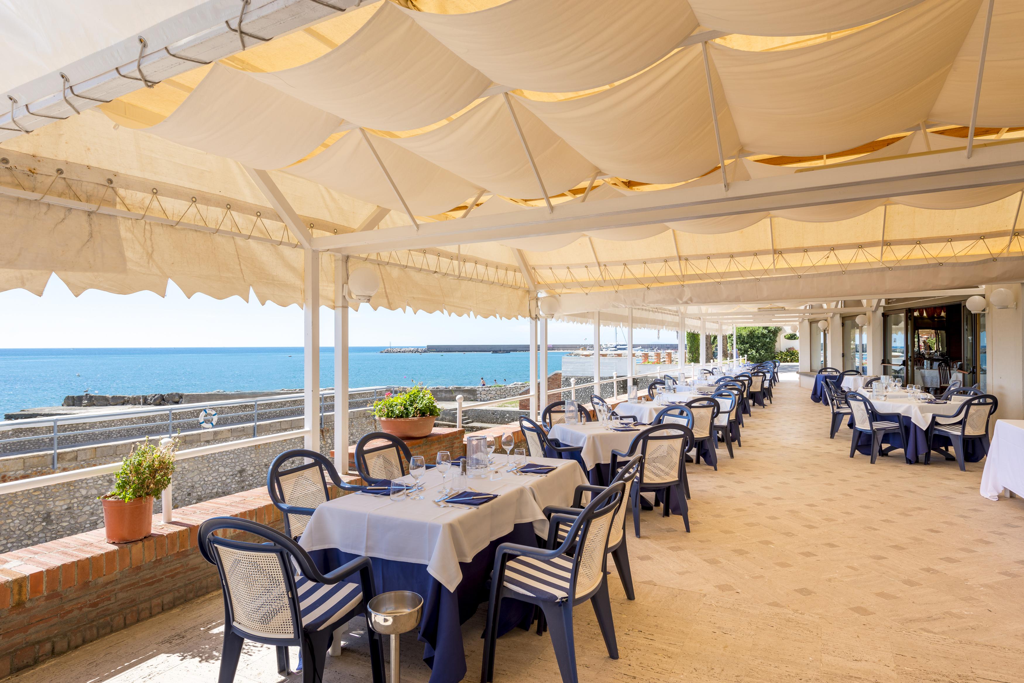 Hotel Ristorante Maga Circe San Felice Circeo Exterior photo